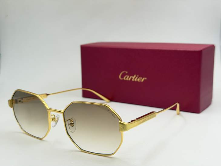 Picture of Cartier Sunglasses _SKUfw81853096fw